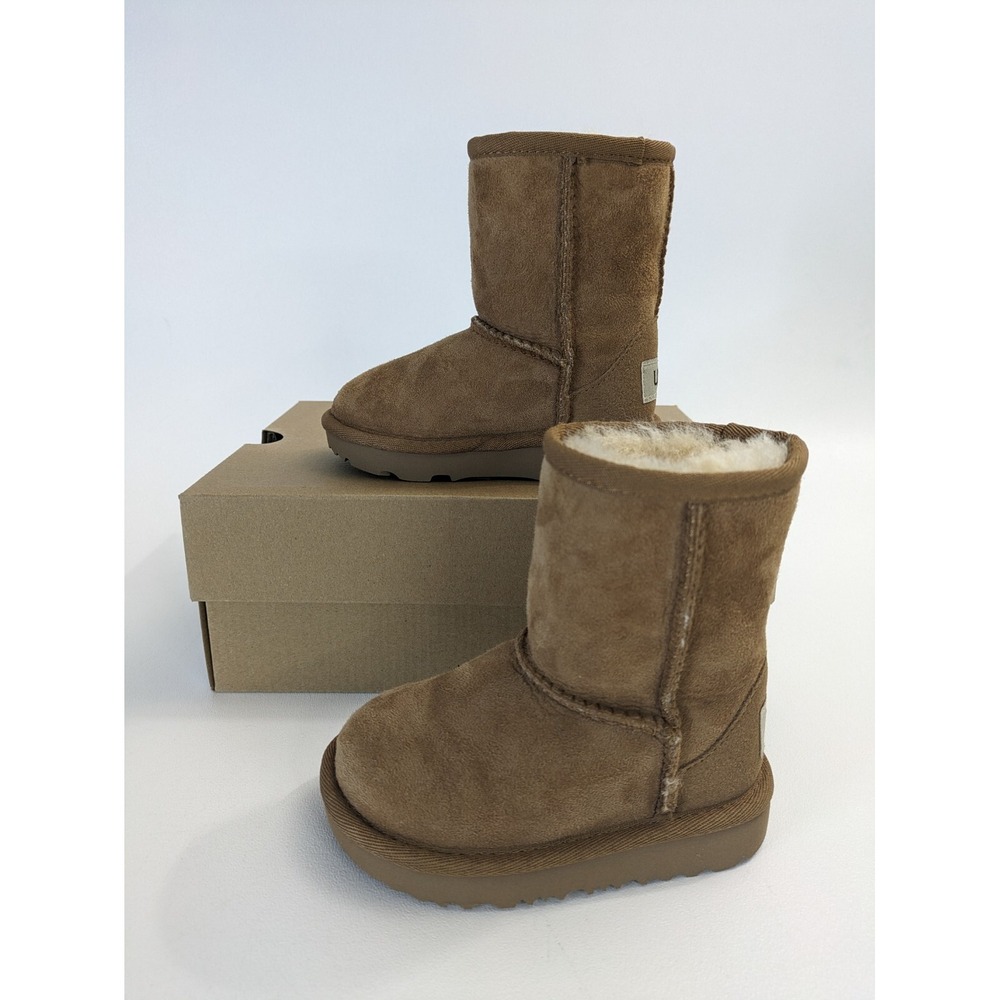 UGG Unisex-Child‎ Classic Ii Boot, Chestnut, 6 US